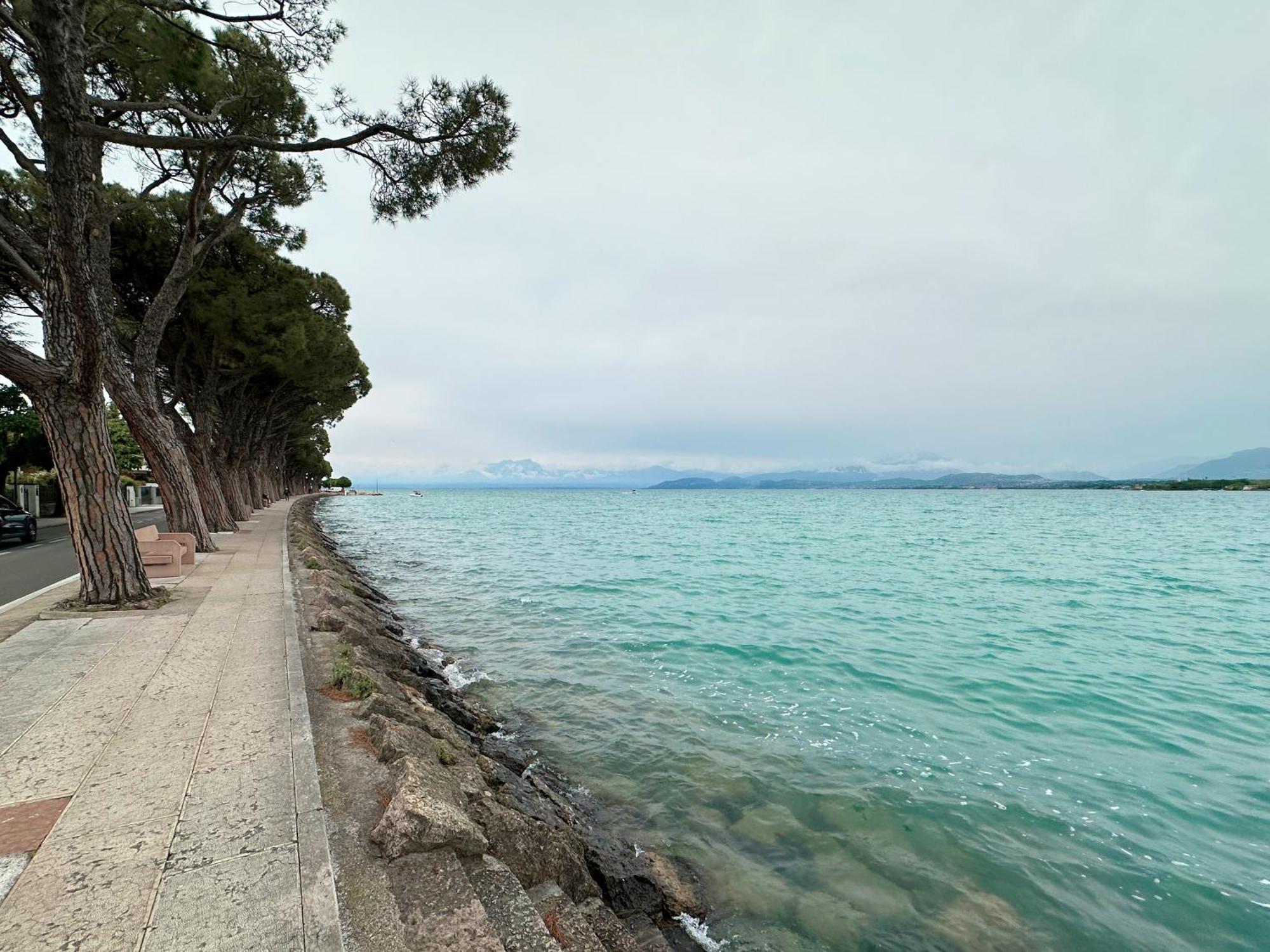 Villa 70 Peschiera del Garda Eksteriør billede